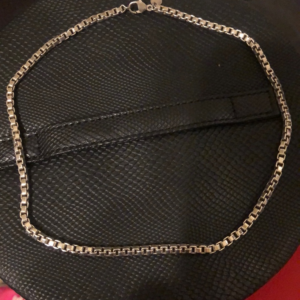 Genuine Vintage Tiffany & Co 925 Venetian chain